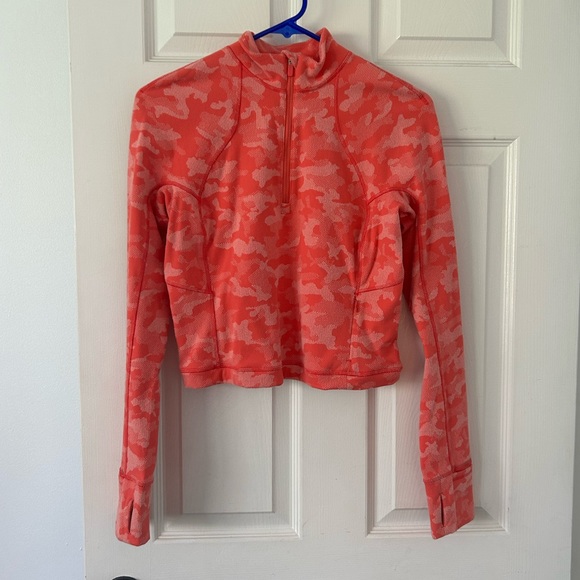 Lululemon Crop Half Zip Sweater, Sz 8 - Picture 3 of 5